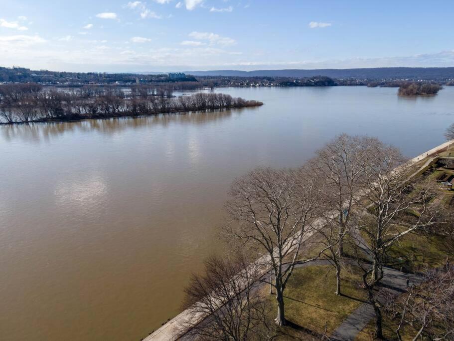 Flats On Front - Riverfront Gem Fast Wi-Fi 3F Harrisburg Luaran gambar